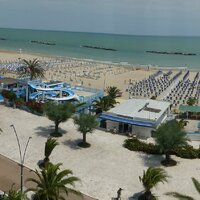 Rezidencia Mediterraneo - pláž - CK Turancar (San Benedetto del Tronto - Palmová riviéra)