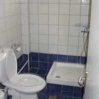 Apartmány Stella - kúpeľňa- autobusová doprava CK Turan (Olympic Beach, Olympská riivéra)