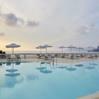 Grécko - Korfu - Hotel Mayor La Grotta Verde - bazén
