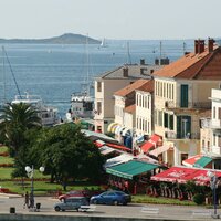 Hotel Adriatic - mesto - autobusový zájazd CK Turancar - Chorvátsko - Biograd na Moru
