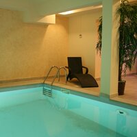 Hotel Nikola - bazén - autobusový zájazd CK Turancar - Chorvátsko - Vodice