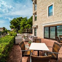 Hotel Nikola - hotel - autobusový zájazd CK Turancar - Chorvátsko - Vodice