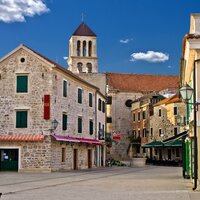 Hotel Nikola - mesto - autobusový zájazd CK Turancar - Chorvátsko - Vodice
