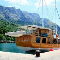 hotel Brzet - mesto Omiš - autobusový zájazd CK Turancar - Chorvátsko, Omiš