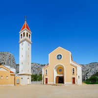 hotel Brzet - mesto Omiš - autobusový zájazd CK Turancar - Chorvátsko, Omiš