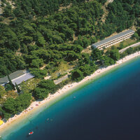 hotel Brzet  - pláž - autobusový zájazd CK Turancar - Chorvátsko, Omiš