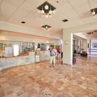 hotel Biokovka - recepcia - autobusový zájazd CK Turancar - Chorvátsko - Makarska