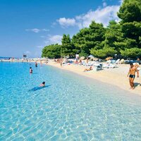 hotel Biokovka - pláž - autobusový zájazd CK Turancar - Chorvátsko - Makarska
