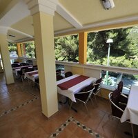 Vila Mario - reštaurácia - autobusový zájazd CK Turancar - Chorvátsko - Drvenik