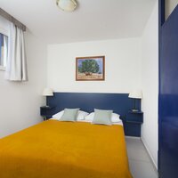 Hotel Bluesun Bonaca - rodinná izba, spálňová časť - individuálny zájazd CK Turancar - Chorvátsko - Bol, Brač