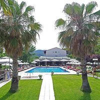 Hotel Sun Beach-Platamonas-Olympská riviéra-letecký zájazd CK Turancar-bazén, záhrada
