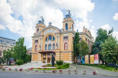 Autobusový poznávací zájazd, Rumunsko, Moldavsko, Rumunské národné divadlo a dom Opery Cluj Napoca