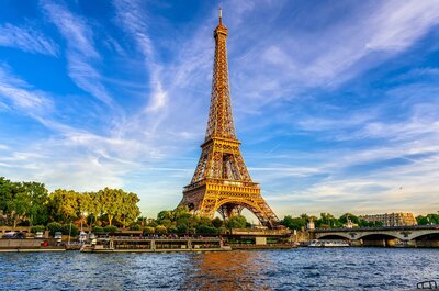 Autobusový poznávací zájazd Francúzsko Paríž Eiffelova veža