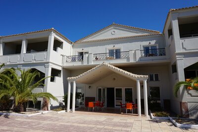 Hotel Mimosa - letecké zájazdy CK Turancar - Korfu, Sidari
