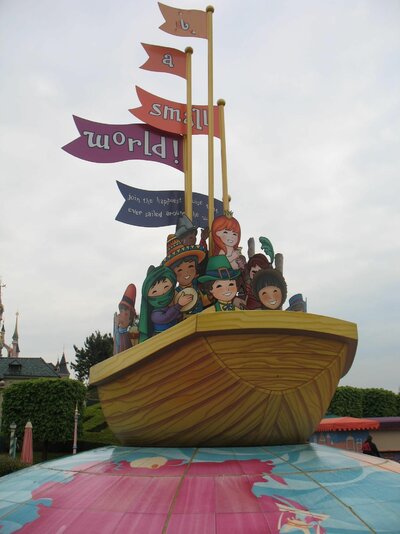 autobusový poznávací zájazd Paríž a Disneyland Disneyland