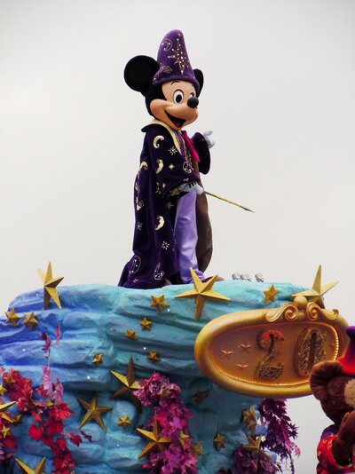 autobusový poznávací zájazd Paríž a Disneyland Disneyland