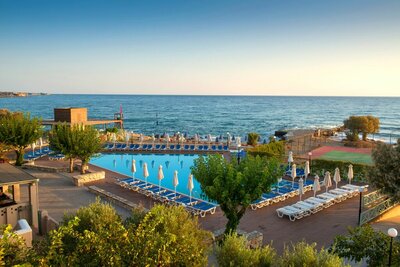 Grécko - Kréta - Hotel Silva beach-bazén-pláž