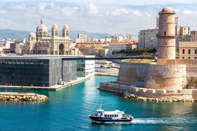 Autobusový poznávací zájazd Francúzsko Marseille Pevnosť St. Jean, Katdrála de la Mayor