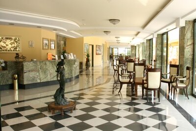Grécko - Kréta - Hotel Eri beach lobby-lobby