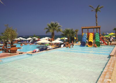 Grécko - Kréta - HoHotel Eri beach-bazén-šmykľavky