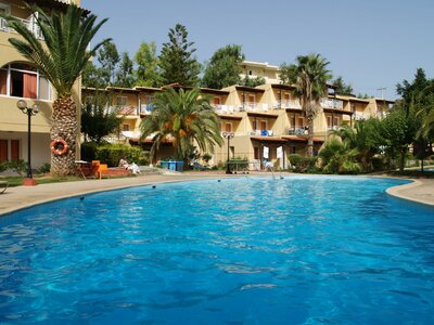 Grécko - Kréta - Hotel Talea beach-bazén