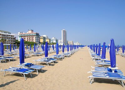 Hotel Bolivar s bazénom, pláž, Taliansko, Lido di Jesolo, CK TURANCAR