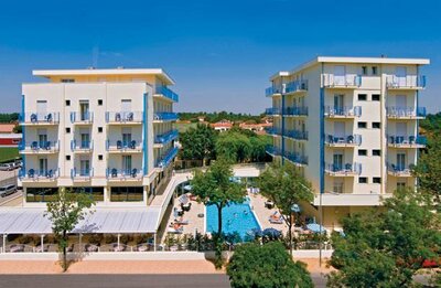 Hotel Miami s bazénom, Taliansko, Lido di Jesolo, CK TURANCAR