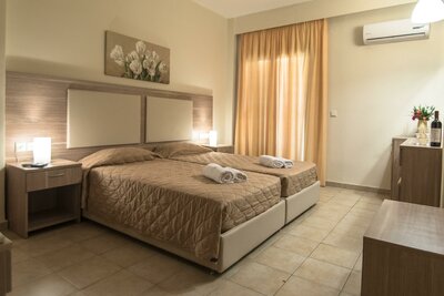 Grécko - Korfu - Hotel Belvedere - izba