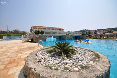 Hotel Athina San Stefano - letecký zájazd CK Turancar - Korfu, Agios Stefanos