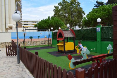 Hotel Royal Beach - detské ihrisko - letecký zájazd CK Turancar, Španielsko, Lloret de Mar