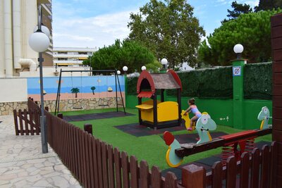 Hotel Royal Beach - detské ihrisko - letecký zájazd CK Turancar - Španielsko, Lloret de Mar