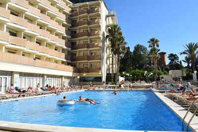 Hotel Royal Beach - bazén - letecký zájazd CK Turancar, Španielsko, Lloret de Mar