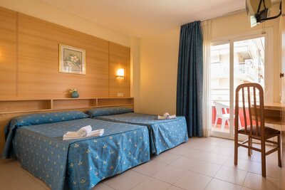 Hotel Summer Sun - izba - letecký zájazd CK Turancar - Španielsko, Santa Susanna