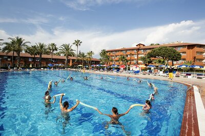 Hotel Club Turtas Beach - bazén - letecký zájazd CK Turancar - Turecko Konakli