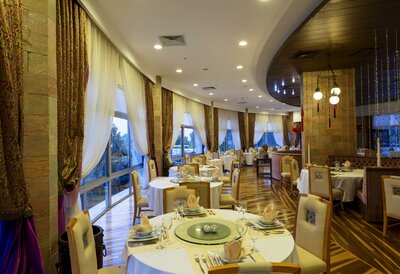Hotel Mukarnas - á la carte reštaurácia - letecký zájazd CK Turancar - Turecko, Okurcalar