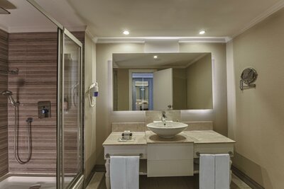 Hotel Delphin Imperial - izba - letecký zájazd CK Turancar - Turecko, Lara