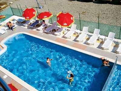 Hotel Opal, letecký zájazd CK turancar, Bulharsko, Primorsko ,  bazén