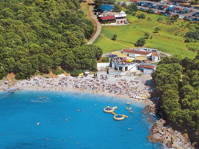 Hotel Brioni - pláž - autobusový zájazd CK Turancar - Chorvátsko, Istria, Pula