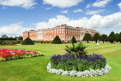 Autobusový poznávací zájazd, Veľká Británia, Okruh južným Anglickom, Hampton Court palace