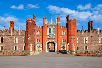 CK Turancar, Letecký poznávací zájazd,  Veľká Británia, Okruh južným Anglickom, Hampton Court Palace