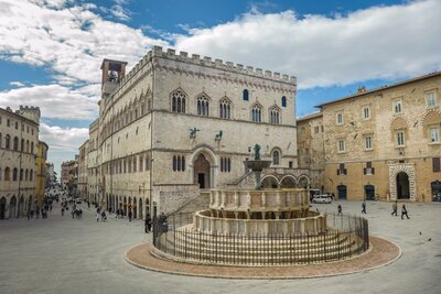 Autobusový poznávací zájazd, Taliansko, Umbria, Perugia, fontana Maggiore