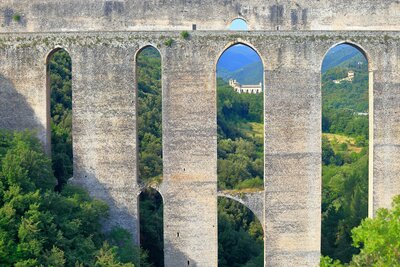 Autobusový poznávací zájazd, Taliansko, Umbria, Spoleto, Ponte delle Torri