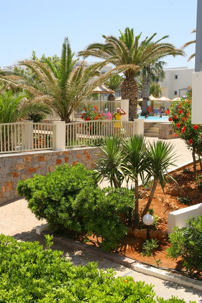 Hotel Europa beach-Kréta-letecký zájazd CK Turancar-areál