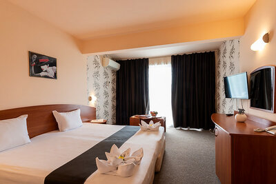 Hotel Belitsa - izba,  letecký a  autokarový zájazd CK Turancar - Bulharsko stredisko  Primorsko