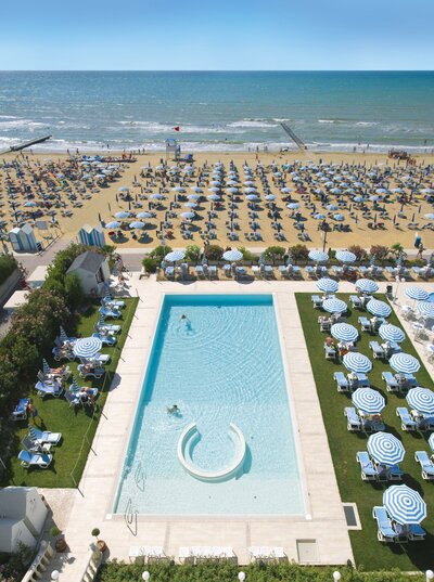 Hotel Le Soleil -  Lido di Jesolo, Taliansko, zájazdy individuálno a autobusovou dopravou CK TURANCAR