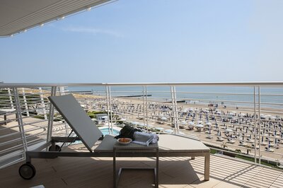 Hotel Le Soleil -  Lido di Jesolo, Taliansko, zájazdy individuálno a autobusovou dopravou CK TURANCAR