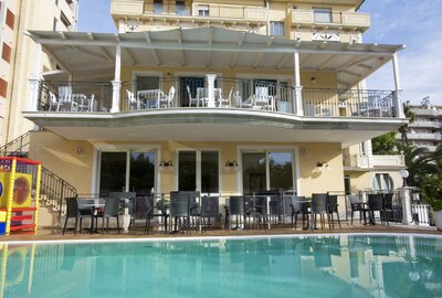 Hotel Mocambo - autobusový zájazd CK Turancar (San Benedetto del Tronto - Palmová riviéra)