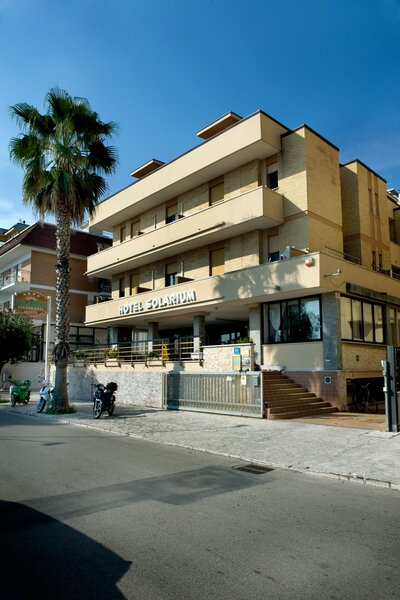 Hotel Solarium - hotel - zájazd vlastnou dopravou CK Turancar - Taliansko - San Benedetto del Tronto - Palmová riviéra