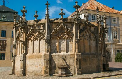 CK Turancar, autobusový poznávací zájazd, Česká Republika, České pamiatky UNESCO, Kutná Hora - kamenná fontána