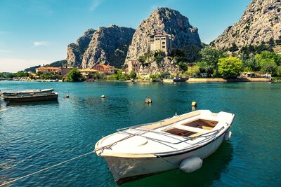 Apartmány Mateo - mesto Omiš - Chorvátsko Omiš Nemira - autobusový zájazd CK Turancar